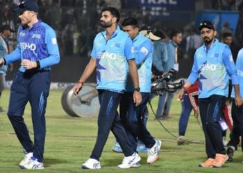 J&K: Legends League Cricket Debuts in Srinagar