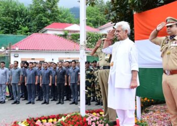 CM, Dy CM unfurls the tricolour on I-Day