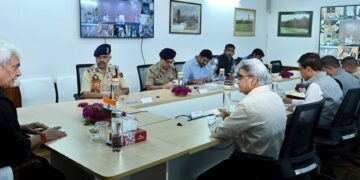 After Kulgam Attack, LG Sinha Directs Review of SOPs for Safety of Non-Local Labourers