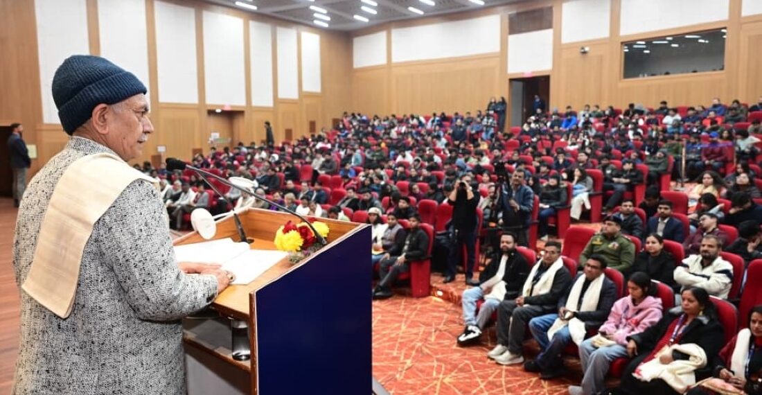 Lieutenant Governor attends the valedictory session of International Painting Workshop at IIM Jammu