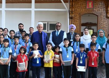 Lieutenant Governor Celebrates Raksha Bandhan with students from DPS Baramulla
