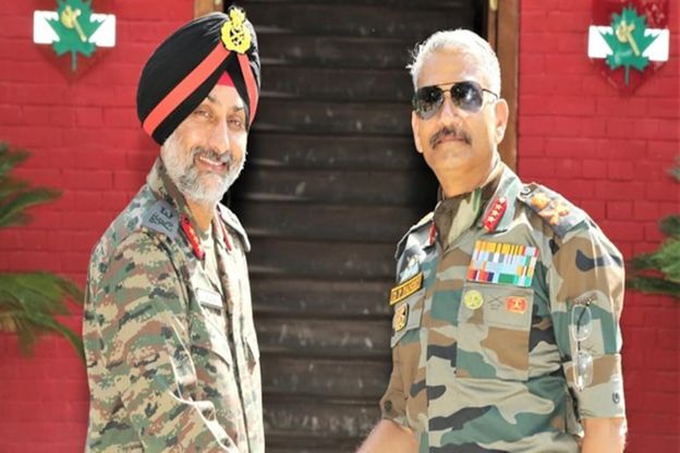 Lt Gen Amardeep Singh Aujla takes over as GoC Chinar corps from Lt Gen D P Pandey