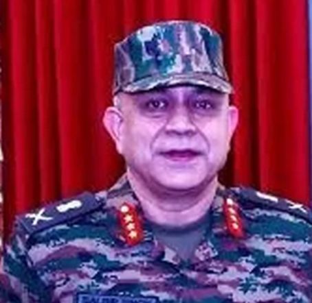 Lt Gen Balbir Singh takes over Chinar Corps command