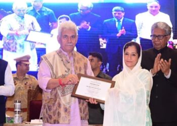 LG Sinha Inaugurates 500 KKGs across J&K