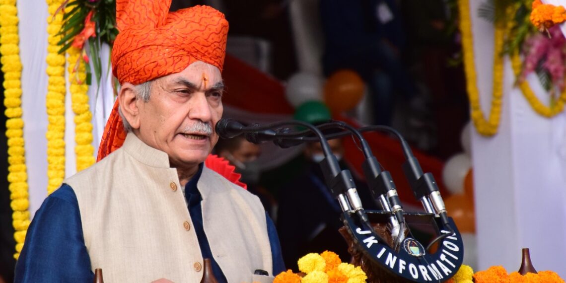 LG Sinha hoists National Flag at R-Day function