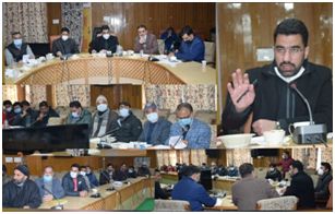 MD JJM visits Kulgam, reviews implementation of JJM