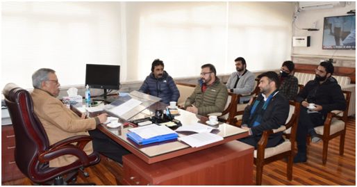MDs of coaching institutes call on Advisor Farooq Khan