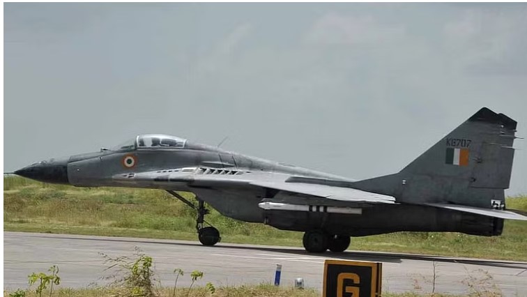 MiG-29 fighter jets squadron deployed at Srinagar to handle threats from enemies on both fronts