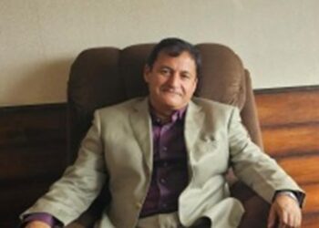MLA B’pora calls on Javed Ahmad Dar; seeks speedy redressal of local issues, concerns