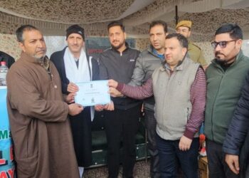 MLA Irfan Hafeez Lone presides over water management prog at Wagoora