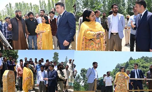 Mandeep Kour visits Kulgam; Inaugurates, inspects RDD projects
