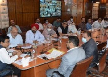 Dwivedi reviews arrangements for celebration of 8th Int’l Day of Yoga across J&K