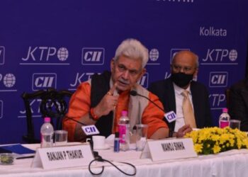 LG interacts with Industry leaders at Kolkata, invites them to invest in JK
