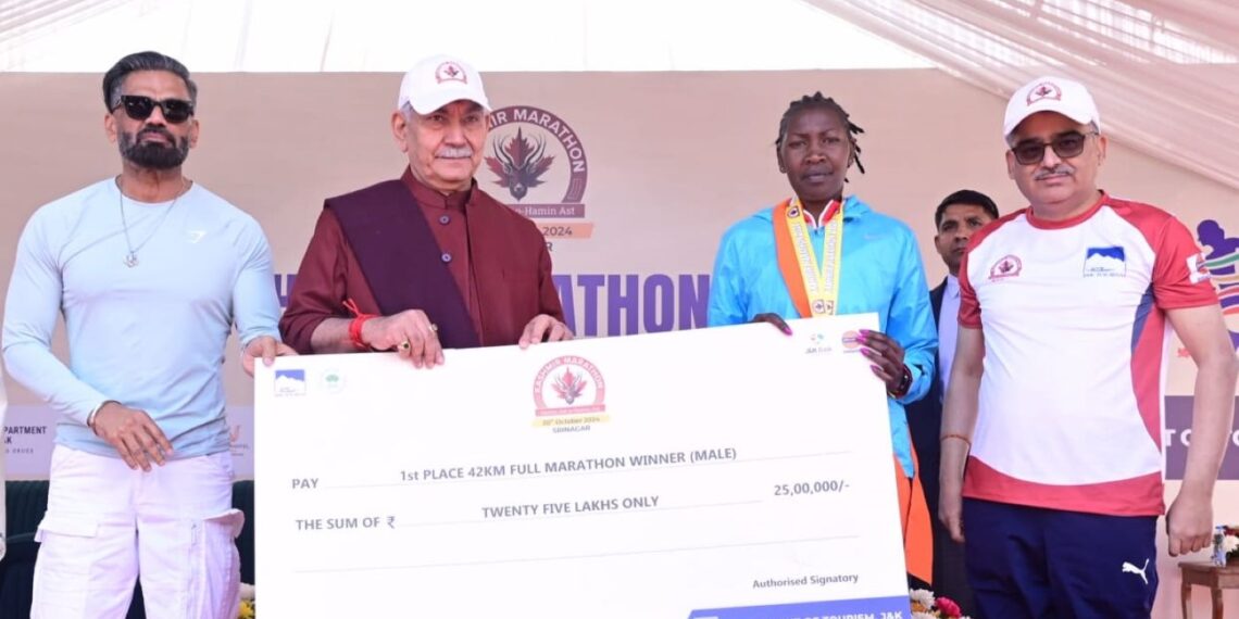 LG Sinha felicitates winners of first-ever International Marathon in J&K