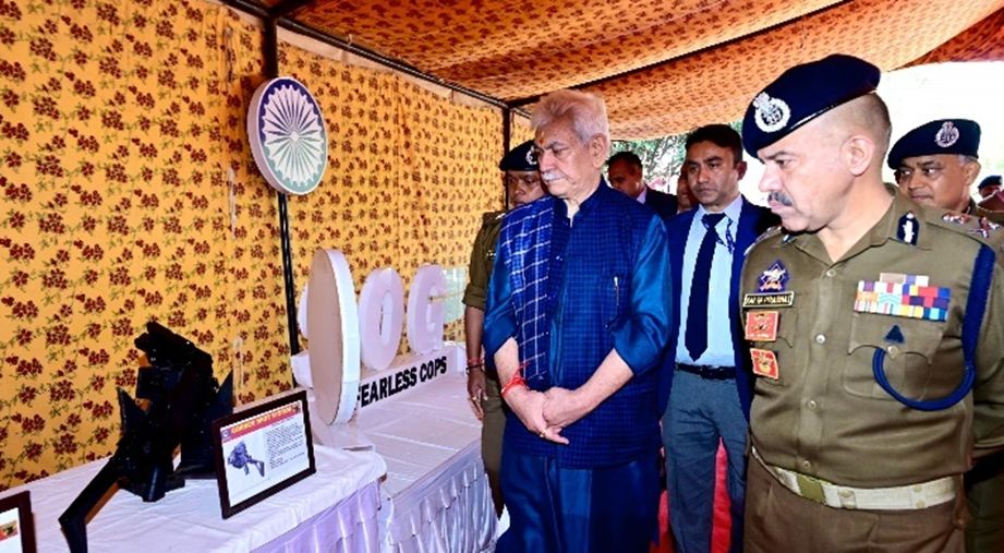 LG visits JKP’s Commando Training Centre at Sunjwan, Jammu