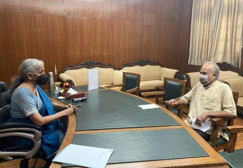 MP Masoodi calls on Union FM Sitharaman, demands inclusion of Pampore in Jehlum & Tawi Flood Recovery Project