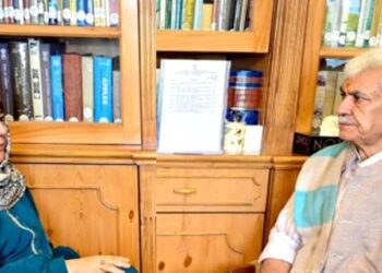 Former J&K CM Mehbooba Mufti calls on LG