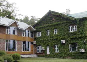 Mehbooba asked to vacate Fairview residence on Gupkar road: Report