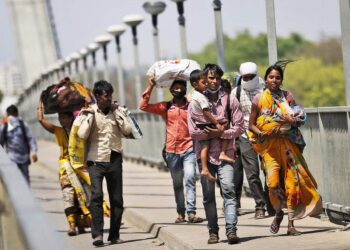No inter-state travel for migrant workers, must register for jobs: Centre