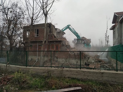 JeM militant commander Ashiq Nengroo’s house demolished in Rajpora Pulwama