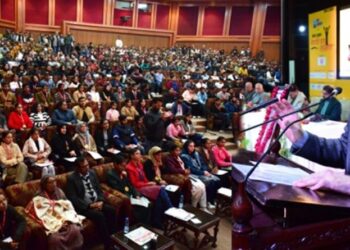 CM Omar Stresses On Need To Protect Youth From Academic Overburden