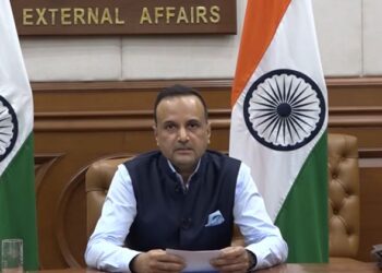 India stands for normal neighbourly ties with Pak, committed to resolve all issues bilaterally: MEA