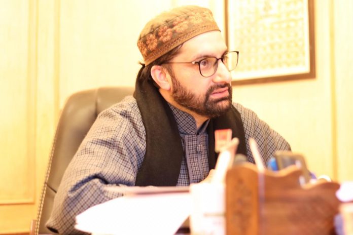 Media agencies spreading lies, canards against Mirwaiz at the behest of agencies, alleges Hurriyat Conference (M) Media agencies spreading lies, canards against Mirwaiz at the behest of agencies, alleges Hurriyat Conference (M)