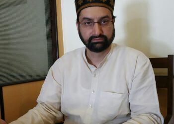 Deeply shocked, saddened by attempt to violate sanctity of pulpit at Jamia Masjid Srinagar: Mirwaiz
