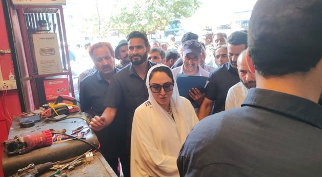 Waqf Chairperson inspects rented out shops in Auqaf Market in Lal Chowk Srinagar