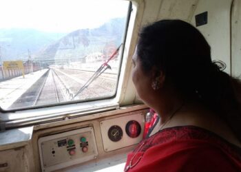 MoS Railways boards train in Banihal, Inspects Tunnel T-80 Control Room, Cut & Cover of Tunnel T-144, Nauvyg Road Tunnel, Visits IRCON Campus