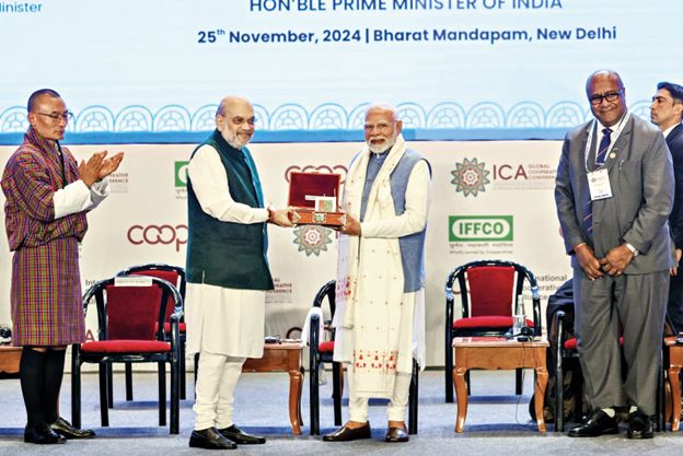 India Bringing Together Governance With Cooperativism For Dev , Growth: PM Modi