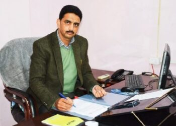 Jt Director Information Kashmir condoles demise of noted Journalist Ghulam Nabi Khayal