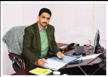 Mohammad Aslam assumes charge as Jt. Dir Information Kashmir