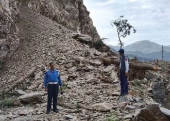 Mughal Road blocked due to landslide