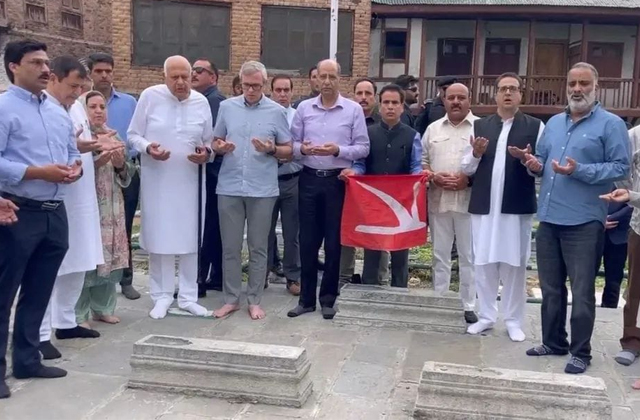 CM Omar, Dr Farooq, Senior NC Leaders Pay Tribute to “Martyrs of July 13” at Mazaar-e-Shuhada Nowhatta