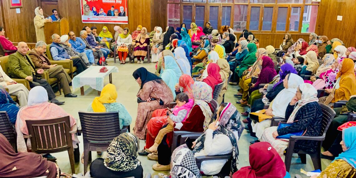 Shameema Firdous addresses women’s wing Provincial meeting at Nawa-e-Subha