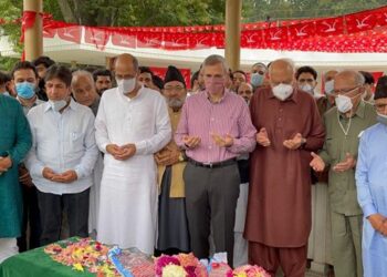 NC tributes to party founder S M Abdullah on his 39th death anniversary