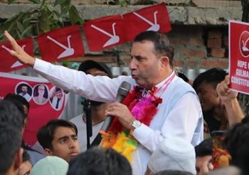 NC’s Farooq Shah Reaches Out To More Villages In Gulmarg Constituency