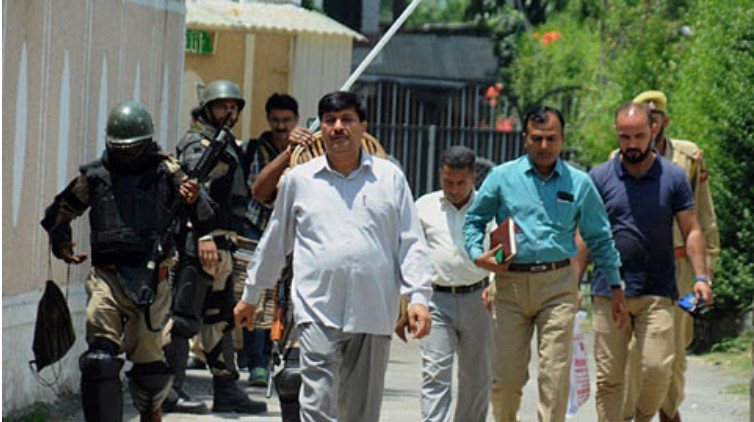 Raids at 5 more locations across Kashmir in militant conspiracy case: NIA