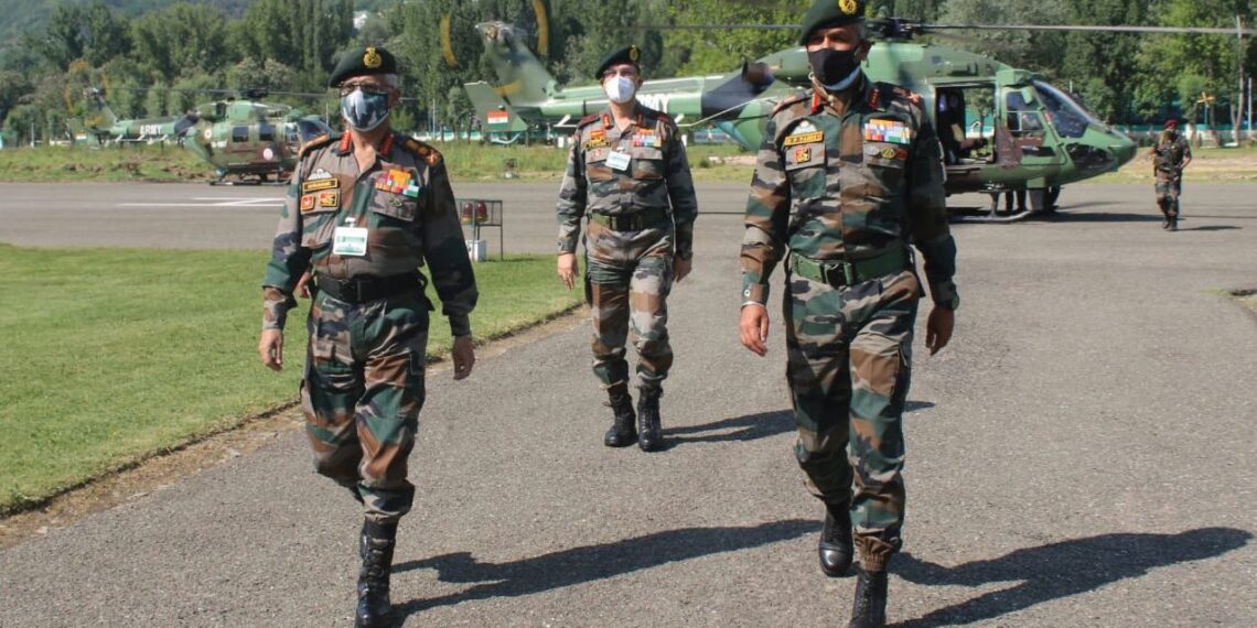 Troops in Kashmir battling both mitancy and Covid: Army chief