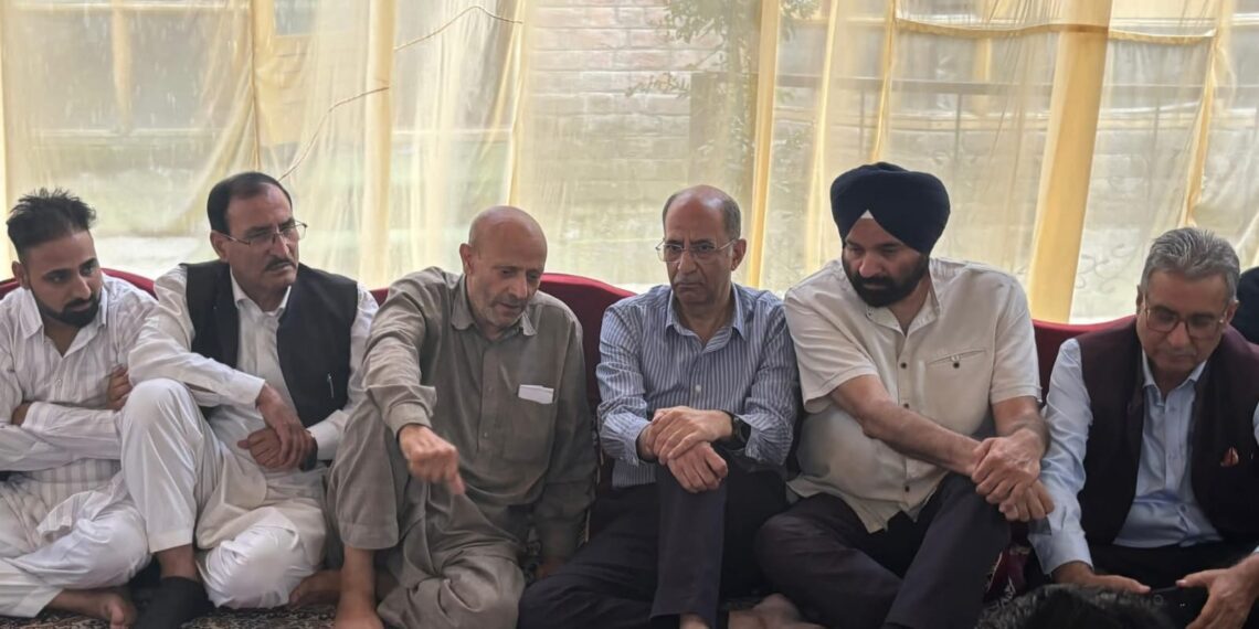 Nasir, Shammi visit Langate, offer condolences with Er Rashid