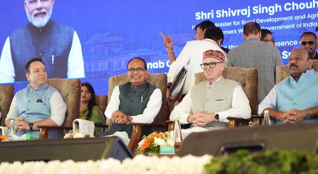 PM Modi’s ₹8,000 Cr Gift To J&K: A New Era For PMGSY, NRLM