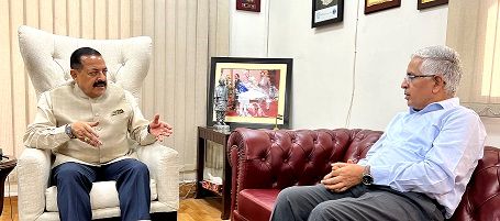 New VC Jammu University meets Dr Jitendra, seeks integration of science curriculum