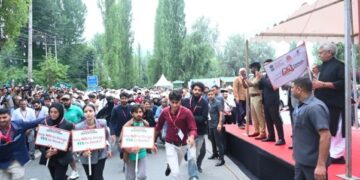 LG Flags Off Reading Marathon at Dal Lake, Srinagar