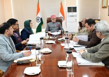 J&K Cabinet Clears proposals for 5-marla plots to Flood Hit Families, Salary Hike For VLWs