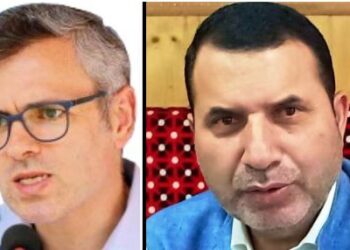 Omar visits bereaved Farooq Shah