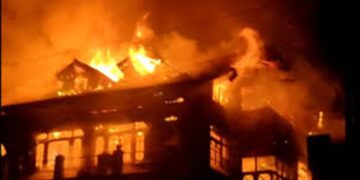Overnight blaze renders 4 families homeless in Kulgam village