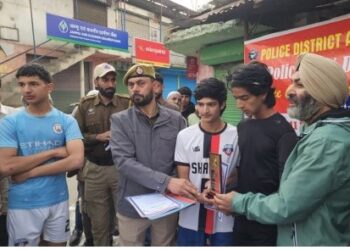 Police organises “Run for Unity” in Awantipora, B’gam