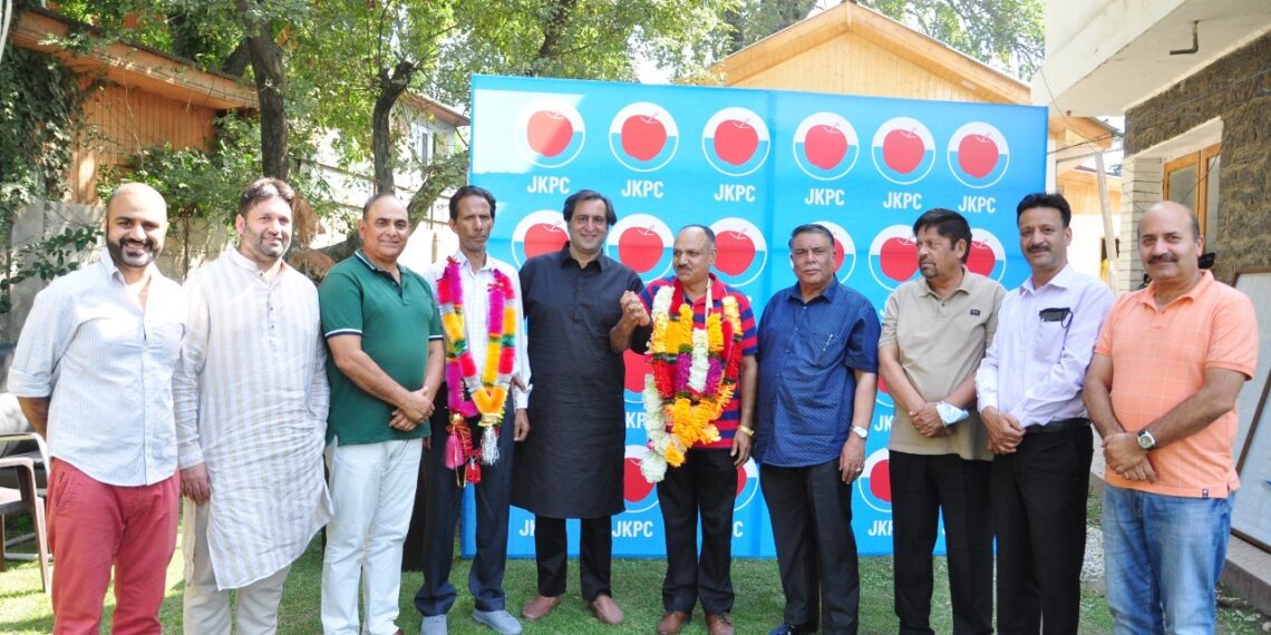 Najeeb Naqvi, Farooq Sanai join Peoples Conference