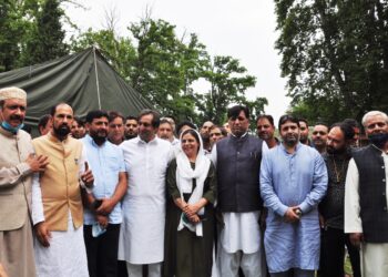 Safina Baig, Ex MLC Murtaza ,former PDP MPs, Ex Dy Mayor Sheikh Imran  join  Sajad’s PC